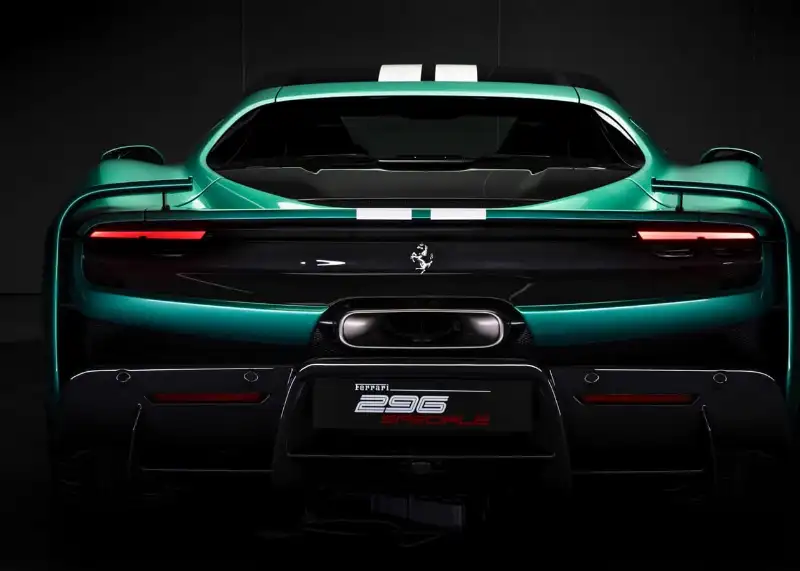 Ferrari представила 296 Speciale — екстремальну версію свого гібридного суперкара