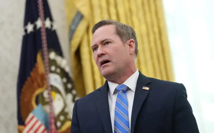 Скандал із витоком у Signal: радник Трампа Майк Волц пішов у відставку