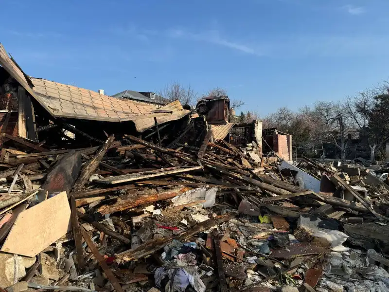 Окупанти обстріляли три райони Дніпропетровщини: є поранена, пошкоджене житло та інфраструктура